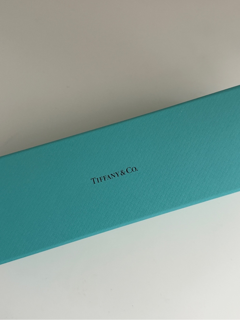 Tiffany & Co. Elsa Peretti® Diamonds by the Yard® Single Diamond Bracelet Gold - Picture 8 of 9